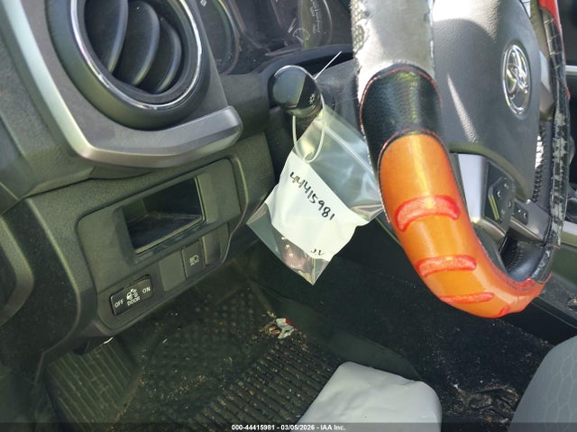 5TFAX5GN2KX159949 Toyota Tacoma Sr5