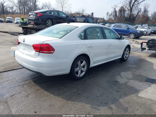 Продажа на аукционе авто 2012 Volkswagen Passat 2.5l Se, vin: 1VWBP7A35CC095001, номер лота: 44416052