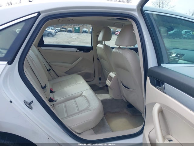 Продажа на аукционе авто 2012 Volkswagen Passat 2.5l Se, vin: 1VWBP7A35CC095001, номер лота: 44416052