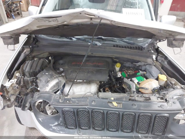 Продажа на аукционе авто 2015 Jeep Renegade Latitude, vin: ZACCJBBT0FPB74896, номер лота: 44416074