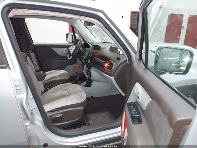 Продажа на аукционе авто 2015 Jeep Renegade Latitude, vin: ZACCJBBT0FPB74896, номер лота: 44416074