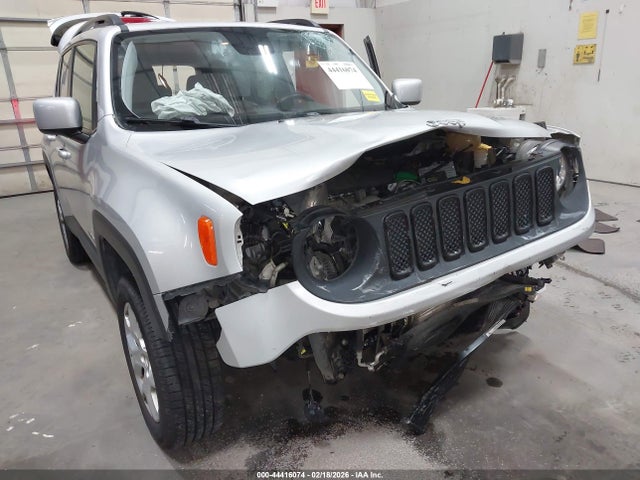 Продажа на аукционе авто 2015 Jeep Renegade Latitude, vin: ZACCJBBT0FPB74896, номер лота: 44416074