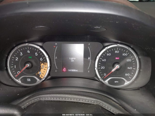 Продажа на аукционе авто 2015 Jeep Renegade Latitude, vin: ZACCJBBT0FPB74896, номер лота: 44416074