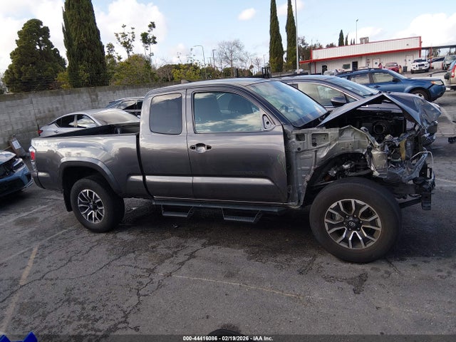 3TYRZ5CN3NT021919 Toyota Tacoma Trd Sport