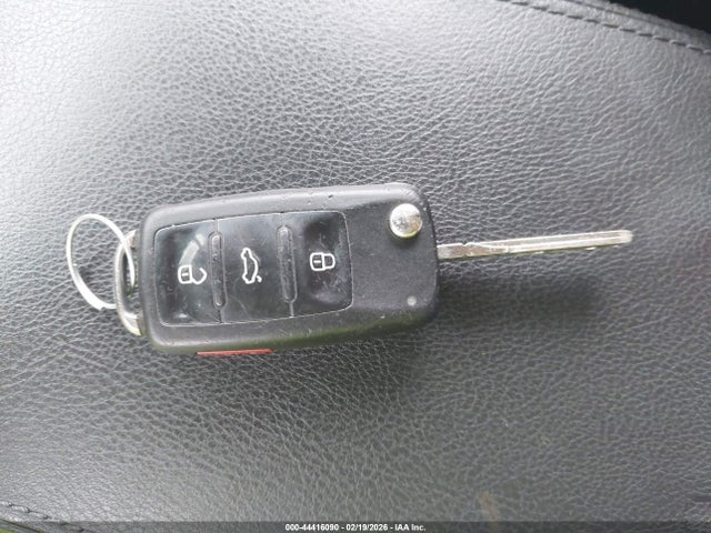 1VWBV7A33FC034644 Volkswagen Passat 2.0l Tdi Se
