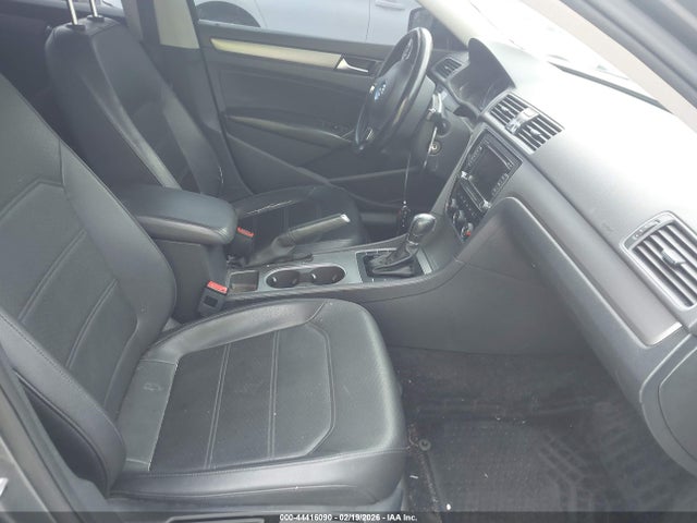 1VWBV7A33FC034644 Volkswagen Passat 2.0l Tdi Se