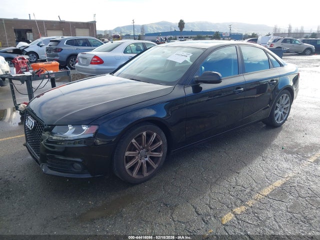 2011 AUDI A4 WAUDFAFL4BN055092 Photo 1