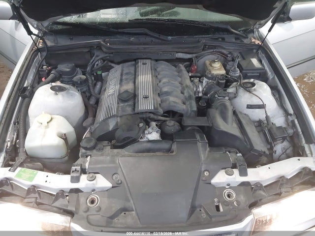 1998 Bmw 328i მანქანა იყიდება აუქციონზე, vin: WBACD4321WAV63564, აუქციონის ნომერი: 44416110