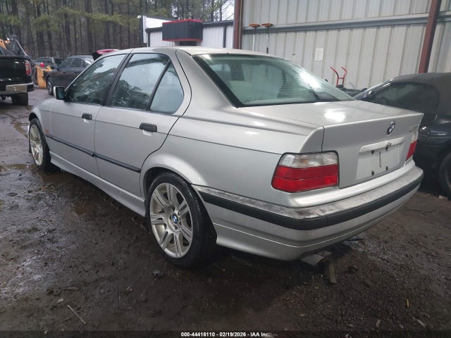 1998 Bmw 328i მანქანა იყიდება აუქციონზე, vin: WBACD4321WAV63564, აუქციონის ნომერი: 44416110