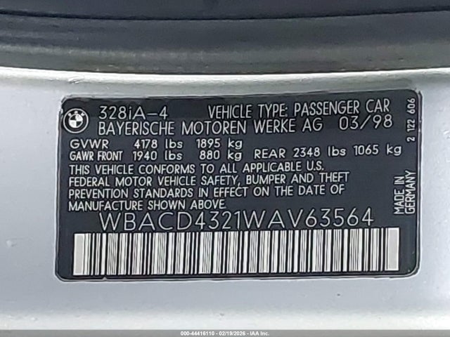 1998 Bmw 328i მანქანა იყიდება აუქციონზე, vin: WBACD4321WAV63564, აუქციონის ნომერი: 44416110