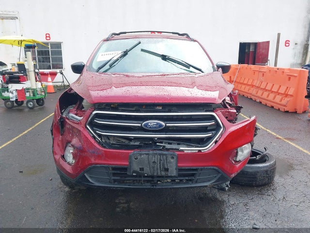 1FMCU9GD8JUB84639 Ford ESCAPE SE