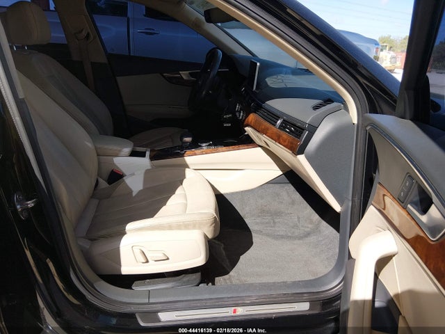2017 AUDI A4 WAULNAF47HN034351 Photo 4