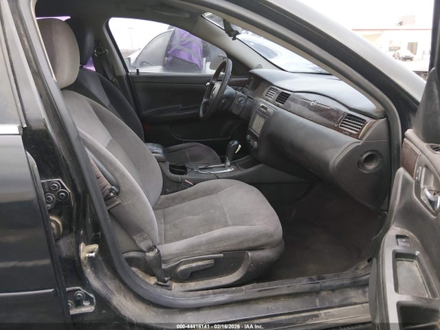 2G1WB5E3XG1177585 Chevrolet Impala Limited Lt