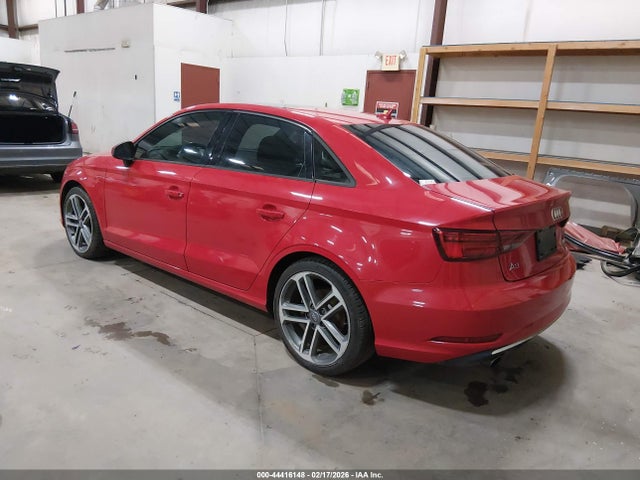 WAUB8GFF2H1048737 Audi A3 2.0t Premium