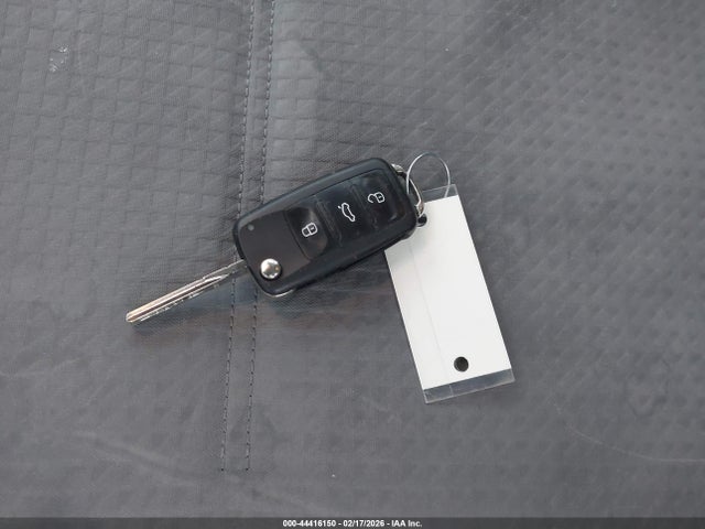 3VW2B7AJ9JM206951 Volkswagen Jetta 1.4t S