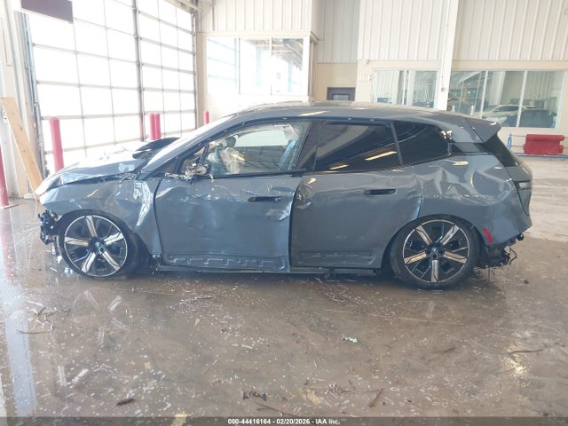 44416164 :رقم المزاد ، WB523CF02SCU39836 vin ، 2025 Bmw Ix Xdrive50 مزاد بيع