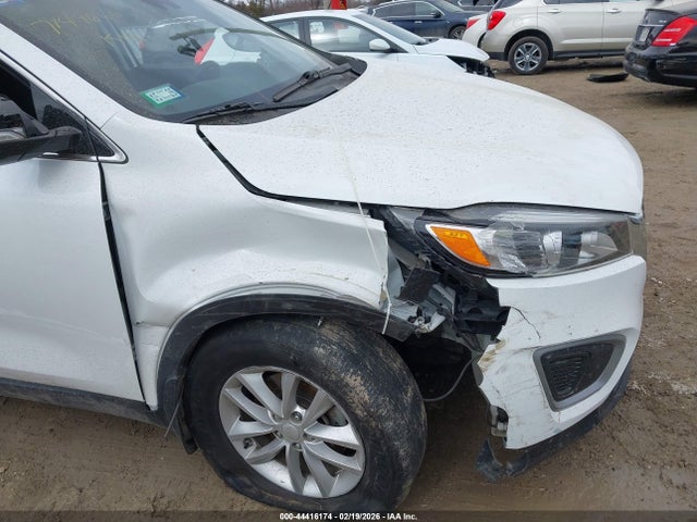 2017 Kia Sorento 2.4l Lx მანქანა იყიდება აუქციონზე, vin: 5XYPG4A36HG266901, აუქციონის ნომერი: 44416174