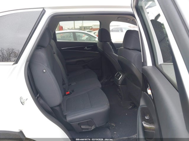 2017 Kia Sorento 2.4l Lx მანქანა იყიდება აუქციონზე, vin: 5XYPG4A36HG266901, აუქციონის ნომერი: 44416174