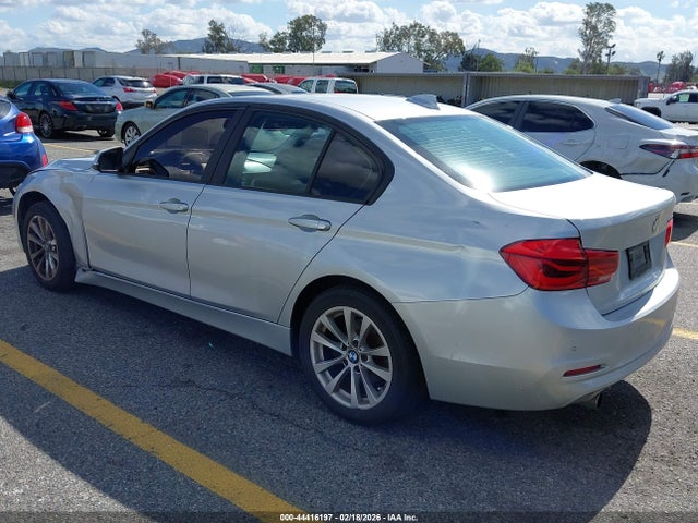 WBA8E1G58GNT99195 BMW 320i