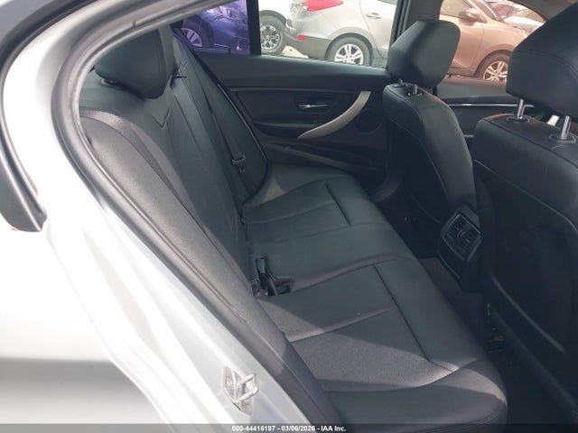 WBA8E1G58GNT99195 BMW 320i