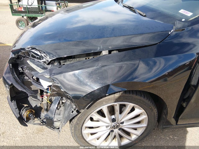 3VWL17AJ2EM375139 Volkswagen Jetta 1.8t Sel