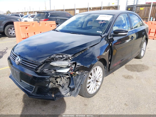 3VWL17AJ2EM375139 Volkswagen Jetta 1.8t Sel