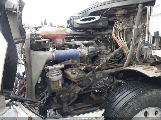 3AKJHHDR1MSMU8401 Freightliner New Cascadia 126