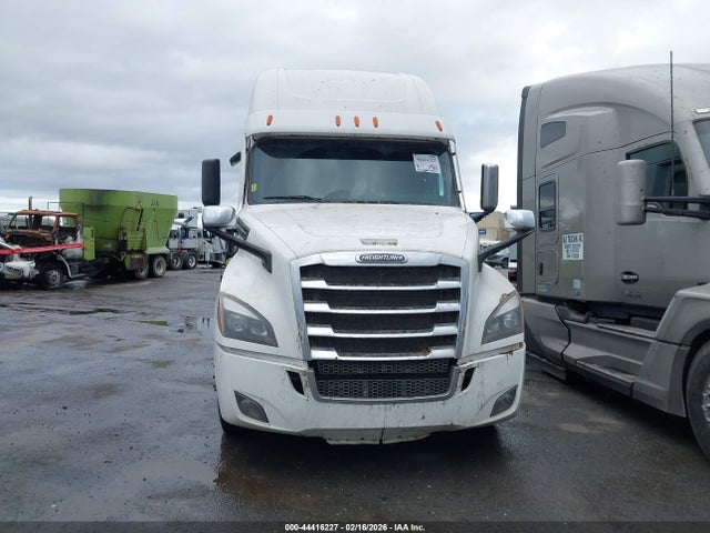 3AKJHHDR1MSMU8401 Freightliner New Cascadia 126