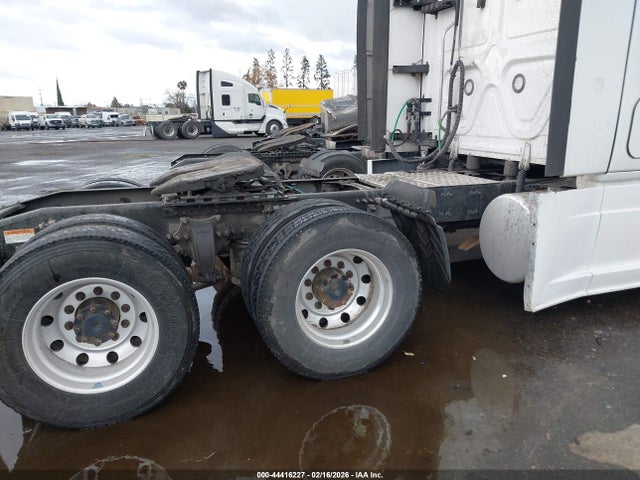 3AKJHHDR1MSMU8401 Freightliner New Cascadia 126