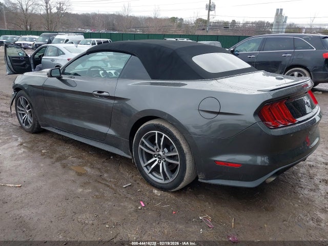 2015 FORD MUSTANG 1FATP8UH5F5346800 Photo 2