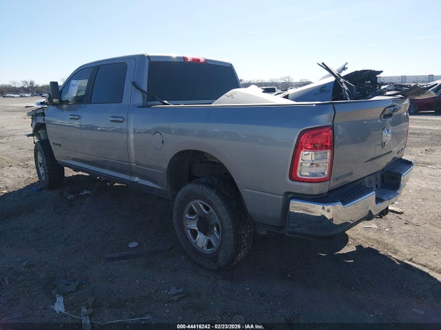 2022 RAM 2500 3C6UR5DLXNG235976 Photo 2