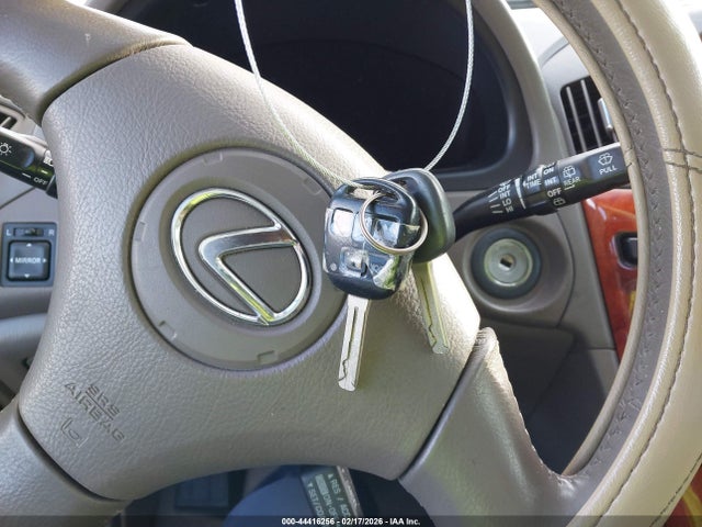 44416256 :رقم المزاد ، JTJGF10U520133052 vin ، 2002 Lexus Rx 300 مزاد بيع