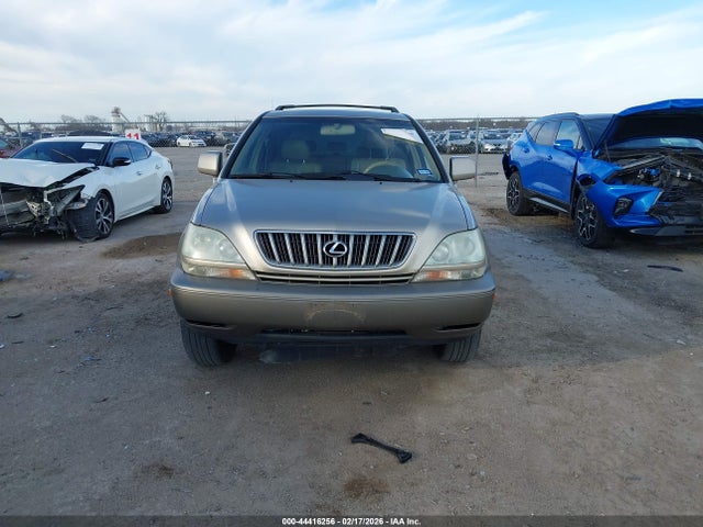 44416256 :رقم المزاد ، JTJGF10U520133052 vin ، 2002 Lexus Rx 300 مزاد بيع