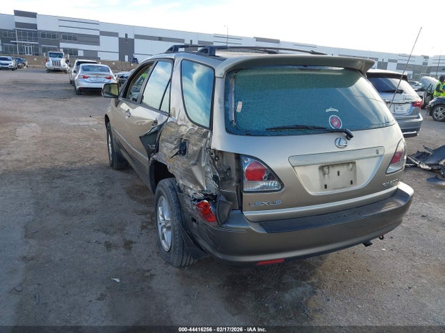 44416256 :رقم المزاد ، JTJGF10U520133052 vin ، 2002 Lexus Rx 300 مزاد بيع