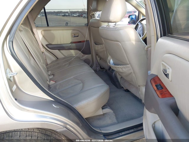44416256 :رقم المزاد ، JTJGF10U520133052 vin ، 2002 Lexus Rx 300 مزاد بيع
