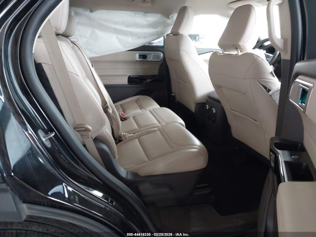 1FM5K8HC0NGB49225 Ford Explorer Platinum