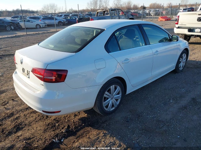 2017 VOLKSWAGEN JETTA 3VW2B7AJ0HM374620 Photo 3
