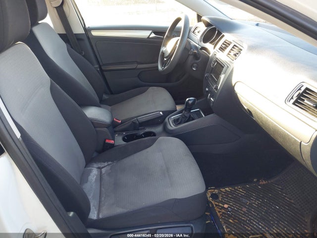 2017 VOLKSWAGEN JETTA 3VW2B7AJ0HM374620 Photo 4