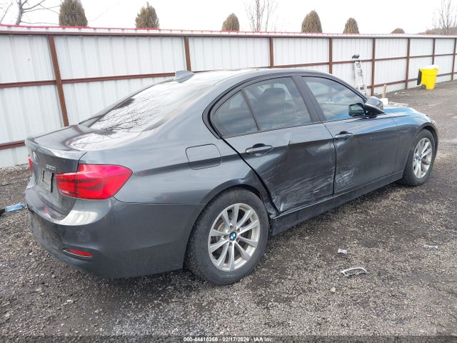 2016 BMW 320I WBA8E5G57GNU20092 Photo 3