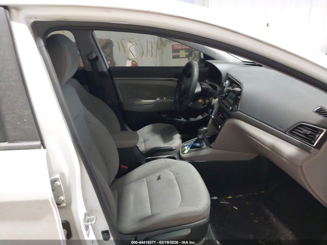 5NPD84LF8HH036938 Hyundai ELANTRA SE