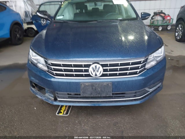1VWBA7A37JC011520 Volkswagen Passat 2.0t Se