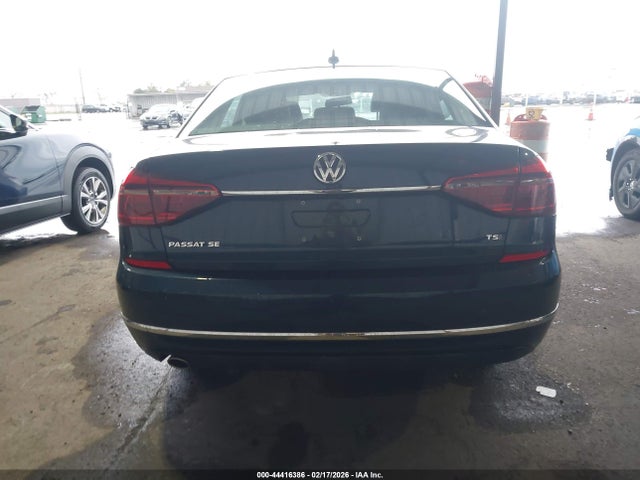 1VWBA7A37JC011520 Volkswagen Passat 2.0t Se