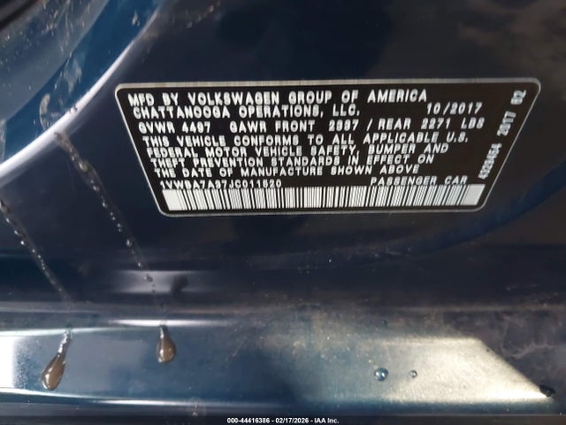 1VWBA7A37JC011520 Volkswagen Passat 2.0t Se