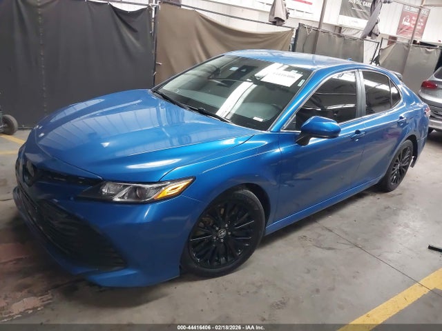 Toyota CAMRY LE 2020 4T1C11AK5LU301484 Image 2