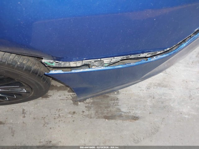 Toyota CAMRY LE 2020 4T1C11AK5LU301484 Image 6