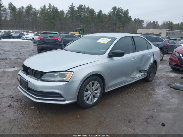 3VWD17AJ2FM209029 Volkswagen Jetta 1.8t Se