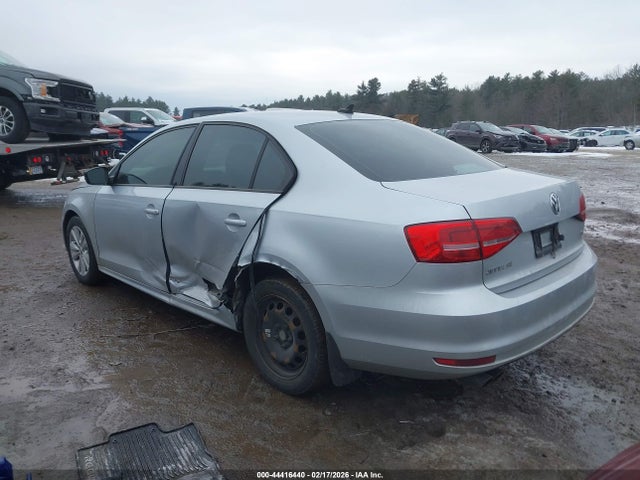 3VWD17AJ2FM209029 Volkswagen Jetta 1.8t Se