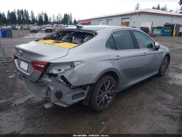 4T1F11BK9RU120554 Toyota CAMRY XLE