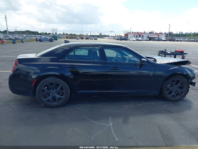 Продажа на аукционе авто 2023 Chrysler 300 300s, vin: 2C3CCABG5PH537705, номер лота: 44416469