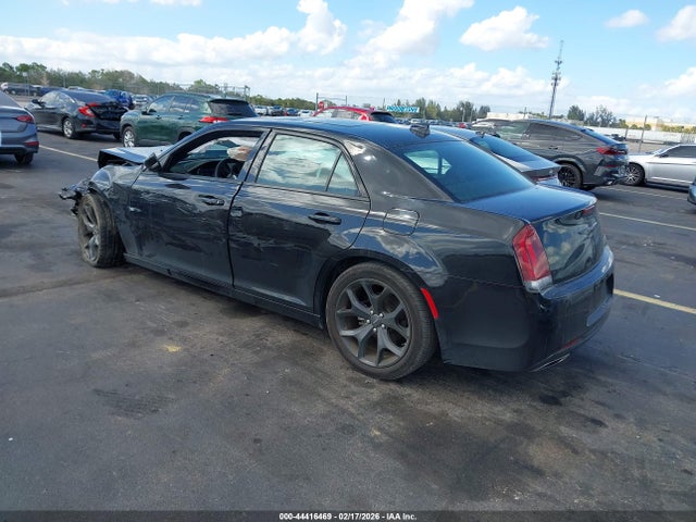 Продажа на аукционе авто 2023 Chrysler 300 300s, vin: 2C3CCABG5PH537705, номер лота: 44416469